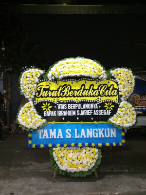 Papan Bunga Duka di Kleak